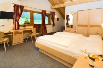 Hotel Gasthof Borest & Residence Riposo - Chambre