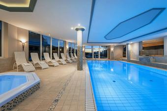 Hotel Torgglerhof - 游泳池