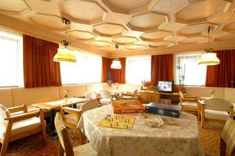 Hotel Alpenblick - Playing room