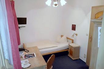 Land-gut-Hotel Zur Lochmühle - Pokoje