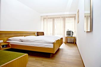Landgasthof Hirsch Dapfen - Room