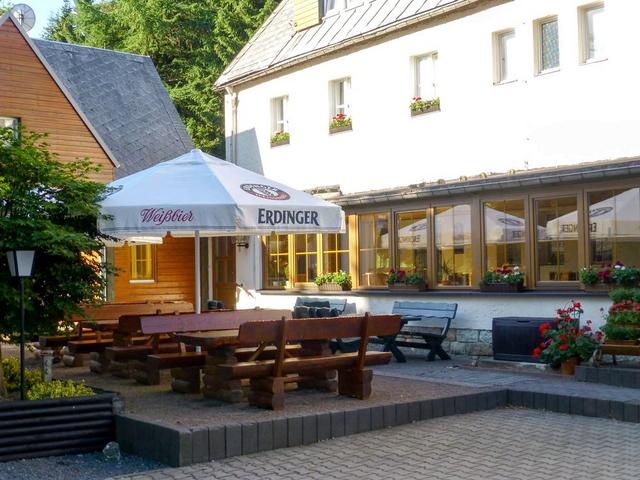 Gasthaus Lockwitzgrund Hotel & Restaurant - Uteservering med ölutskänkning