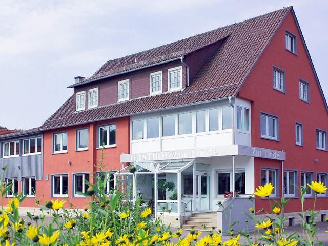 Rhöngasthof Zur Linde & Ferien-Appartements Rhönsicht - Vista al exterior