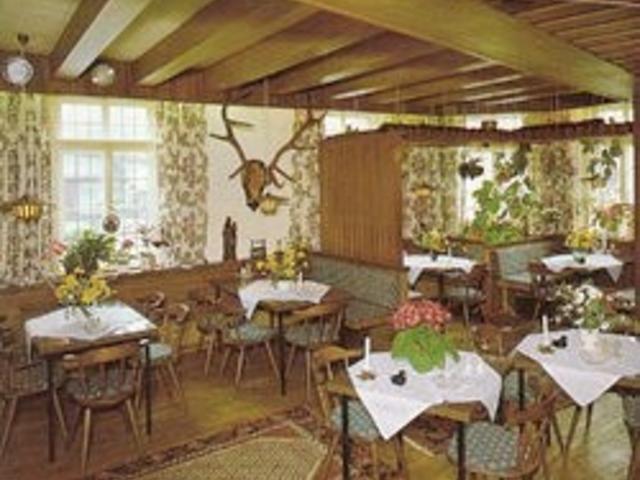 Gasthof Zum Hirsch -329 Jahre Tradition- - Restaurante
